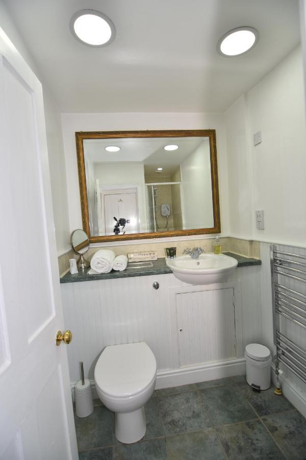 The Abbey Hotel & Apartments Bury St. Edmunds Extérieur photo