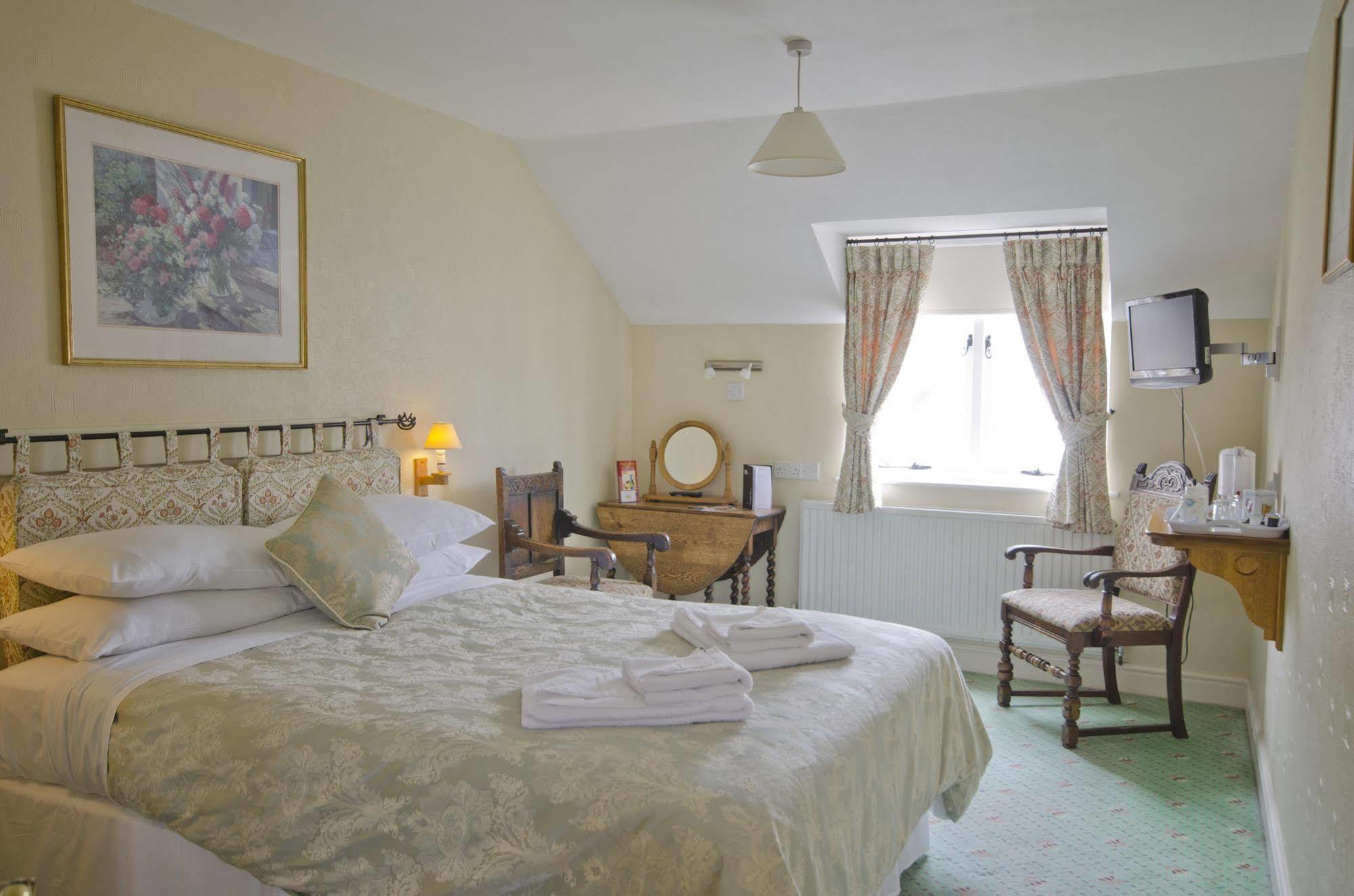The Abbey Hotel & Apartments Bury St. Edmunds Extérieur photo
