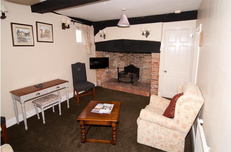 The Abbey Hotel & Apartments Bury St. Edmunds Extérieur photo